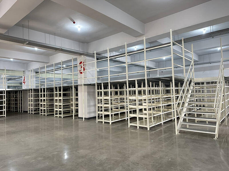 Medium-Duty Shelving